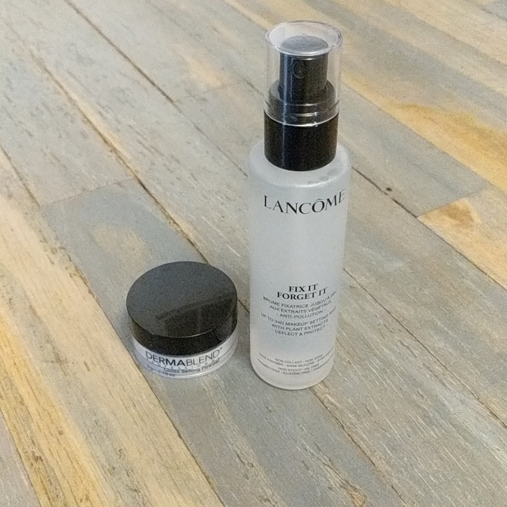 lancome / DermaBlend  Setting Powder/Powder